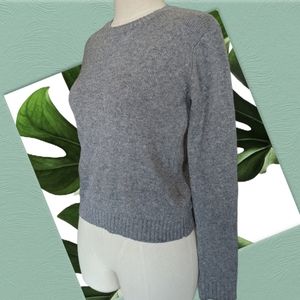 BRANDY MELVILLE grey sweater